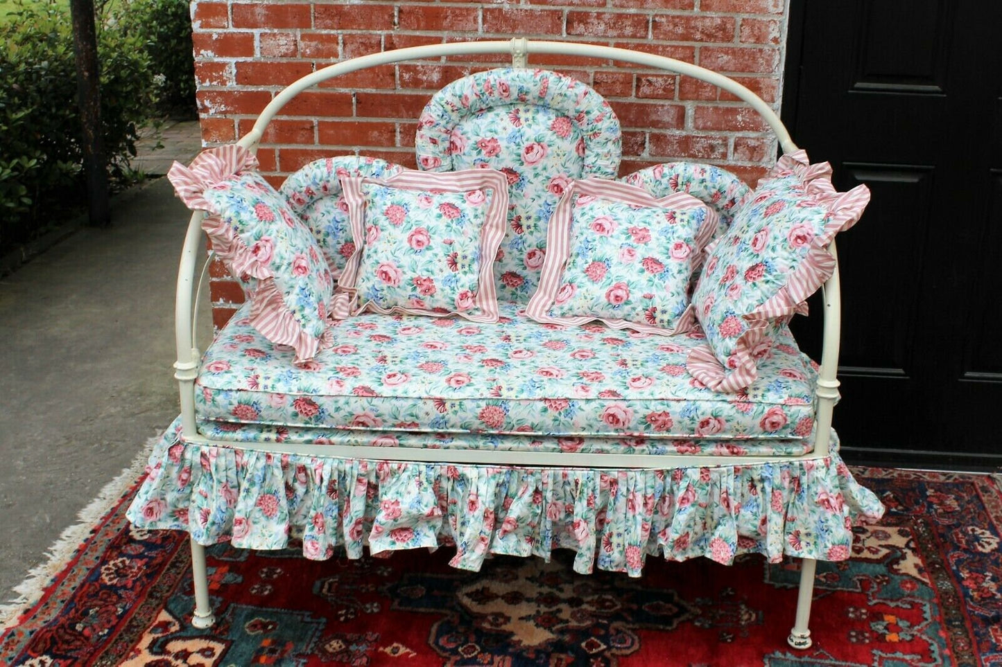 Antique White Iron Daybed Bench | Floral Upholstery & Pillows | Vintage Charm