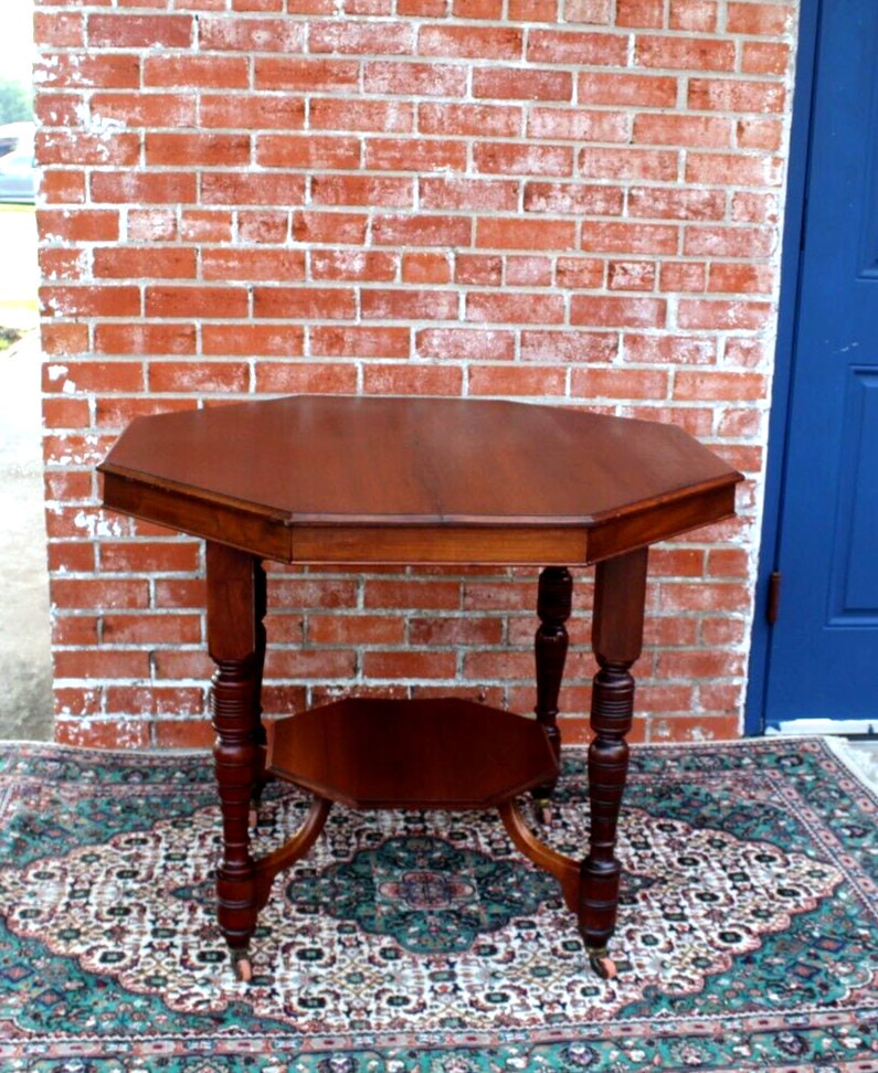 English Antique Mahogany William & Mary Octagon Side Table w/ Shelf