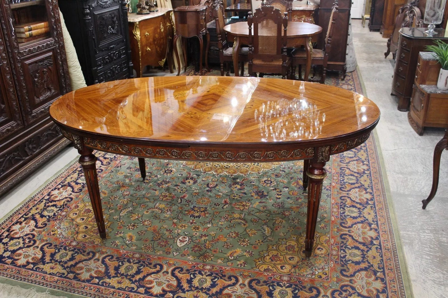 French Antique Louis XV Inlaid Kingwood Draw Leaf Dining Table Oval Shape