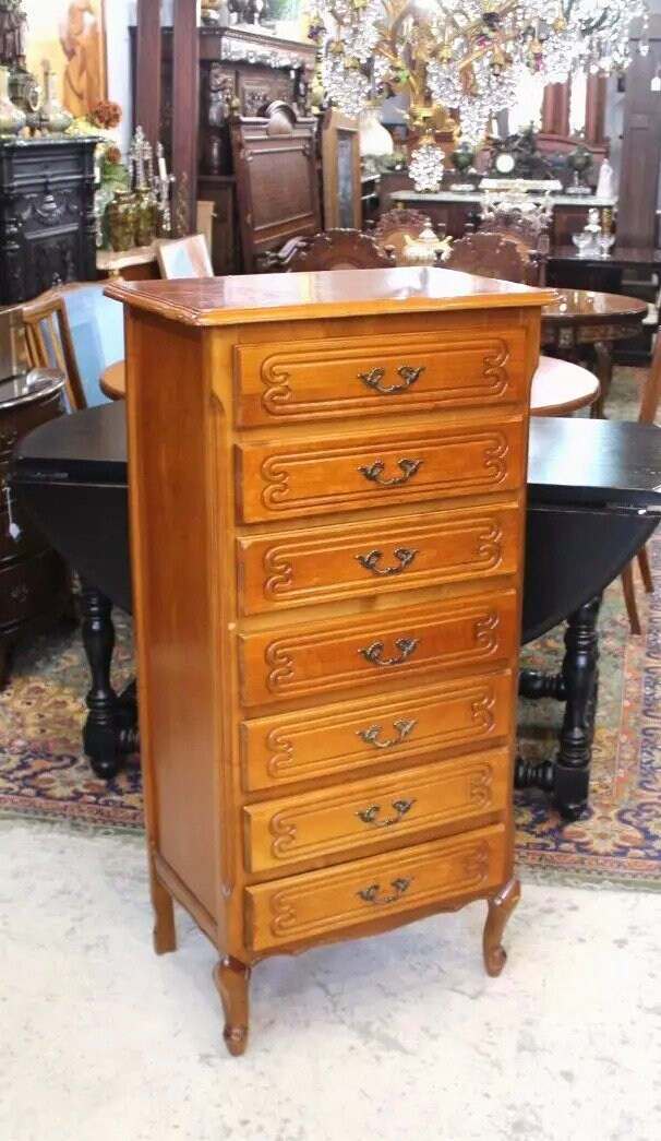 French Maple Louis XV Chest of Drawers | 7 Drawer Tallboy Dresser