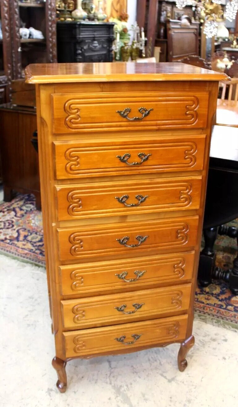 French Maple Louis XV Chest of Drawers | 7 Drawer Tallboy Dresser