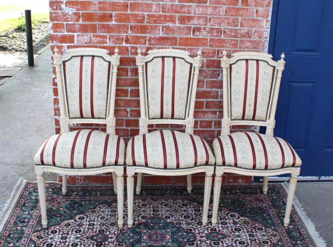 Set of 6 French Louis XVI Dining Chairs | White Painted Upholstered Seats