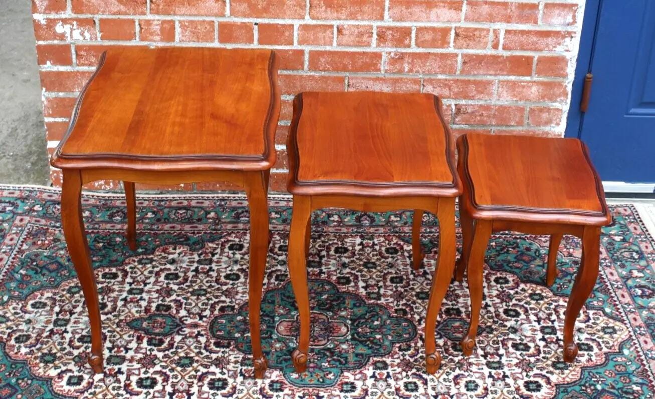 French Antique Louis XV Maple Nesting Tables | Set of 3 Curved Cabriole Legs