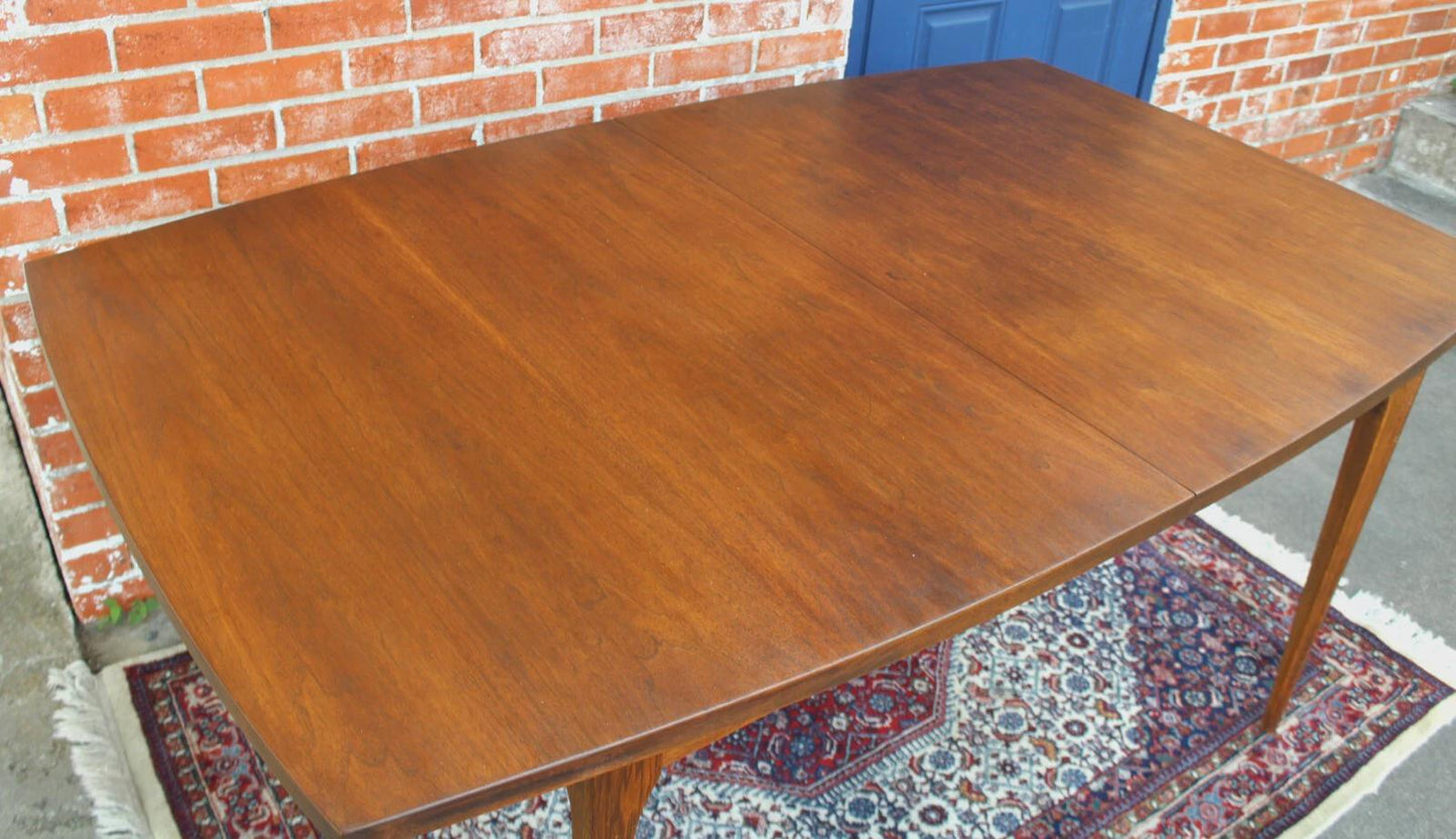 Mid Century Broyhill Brasilia Dining Table | Mahogany | 2 Leaves | MCM Modern