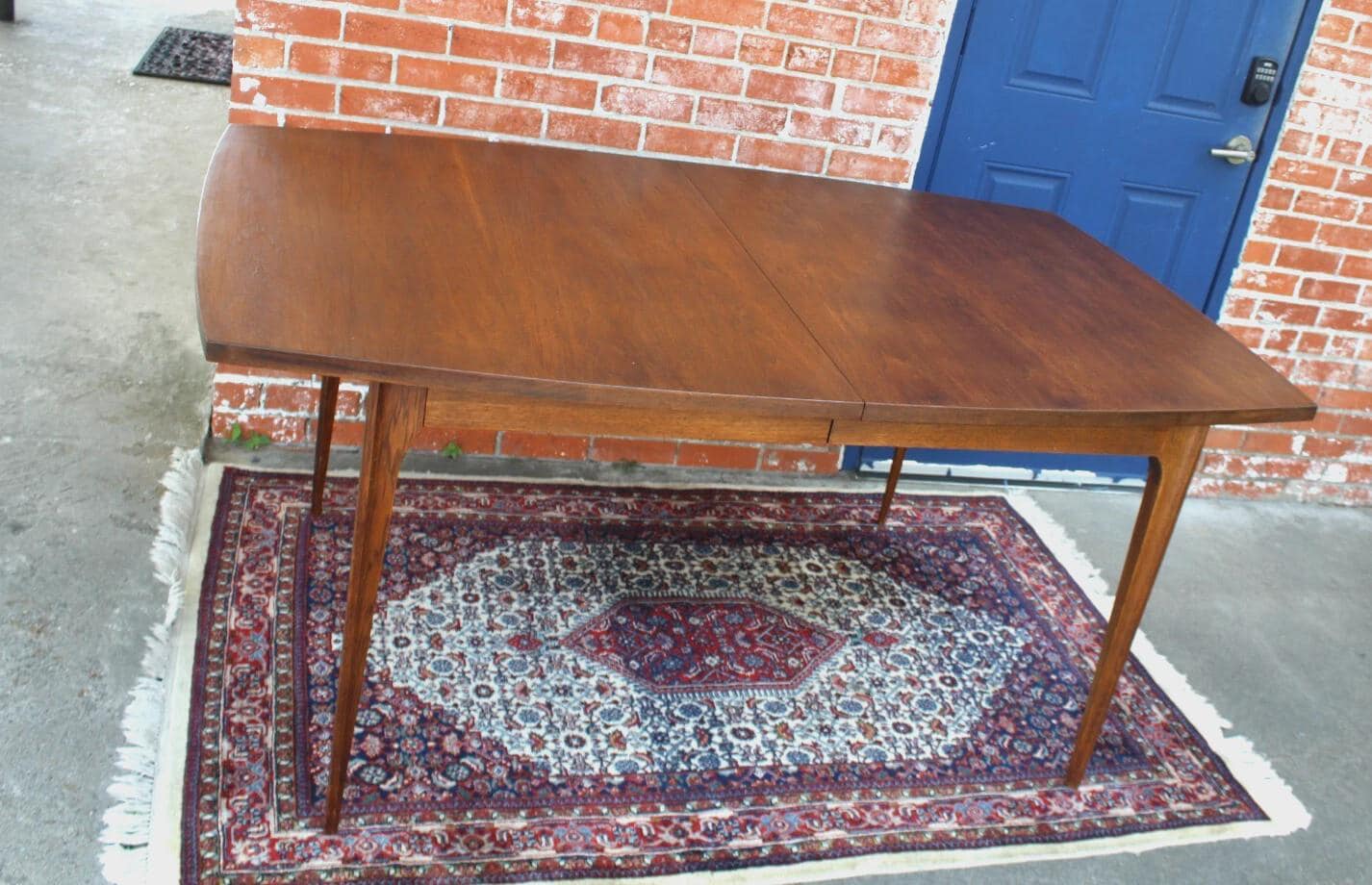 Mid Century Broyhill Brasilia Dining Table | Mahogany | 2 Leaves | MCM Modern