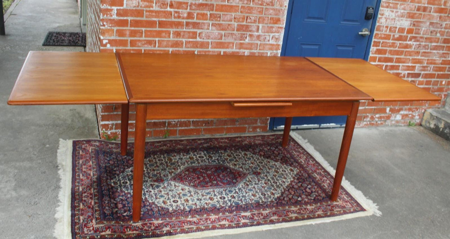 Mid Century Teak Draw Leaf Dining Table – Danish Modern Style Vintage Furniture