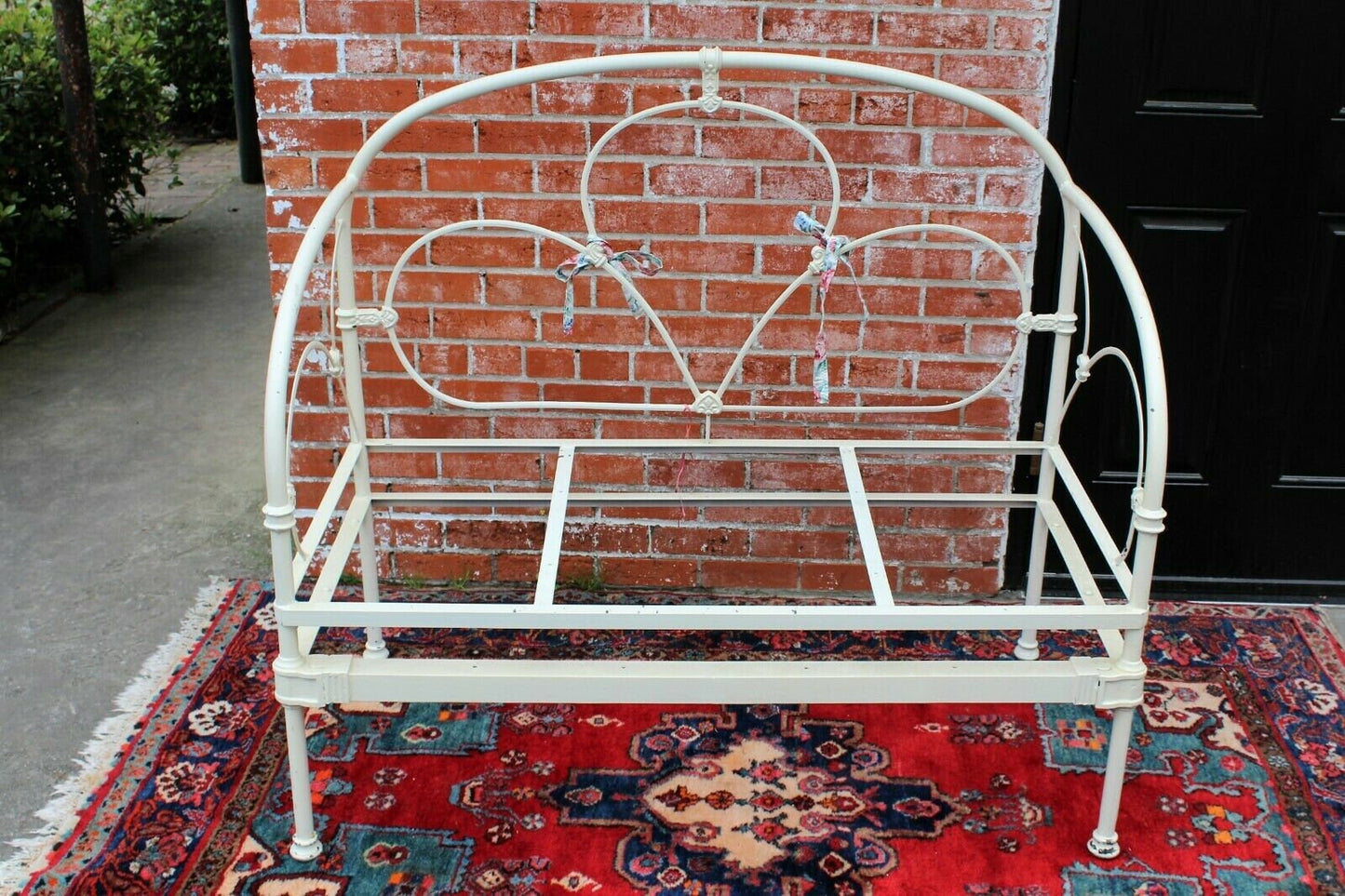 Antique White Iron Daybed Bench | Floral Upholstery & Pillows | Vintage Charm