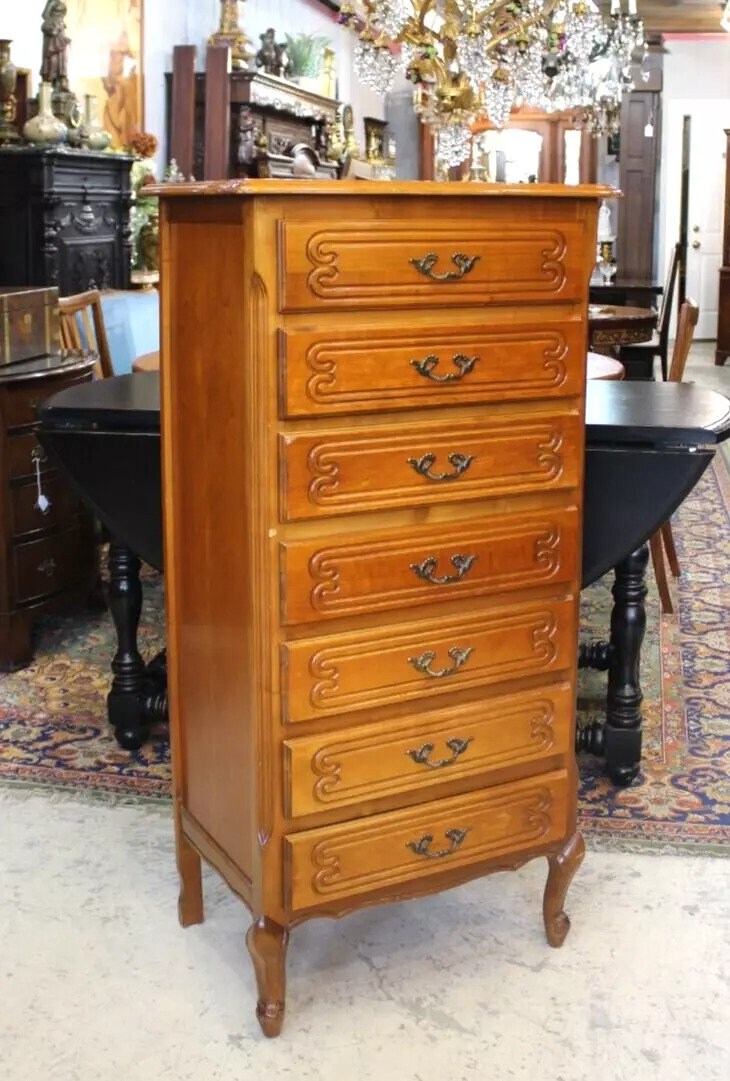 French Maple Louis XV Chest of Drawers | 7 Drawer Tallboy Dresser