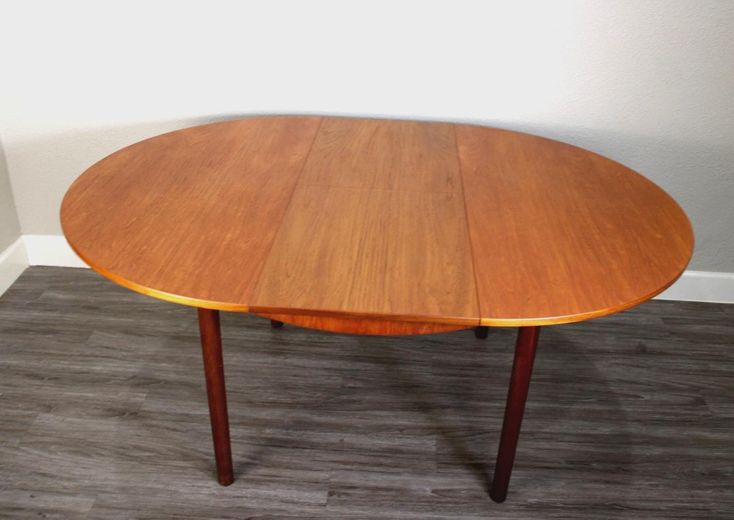 Mid Century Round Teak Butterfly Leaf Dining Table / Oval Table