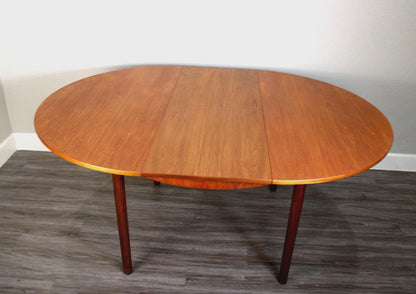 Mid Century Round Teak Butterfly Leaf Dining Table / Oval Table