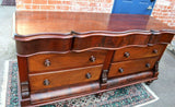 American Antique Chest of Drawers / Dresser